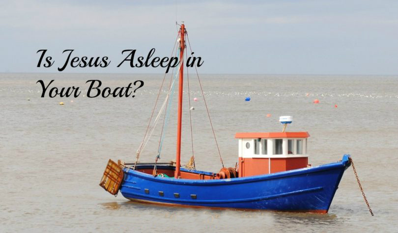 Jesus-asleep-in-the-boat-810x474